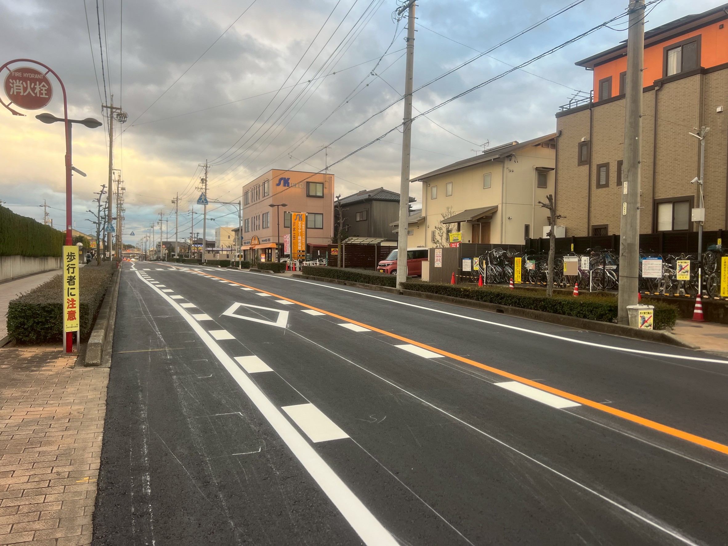 愛知県丹羽郡大口町 道路舗装工事 区画線施工後